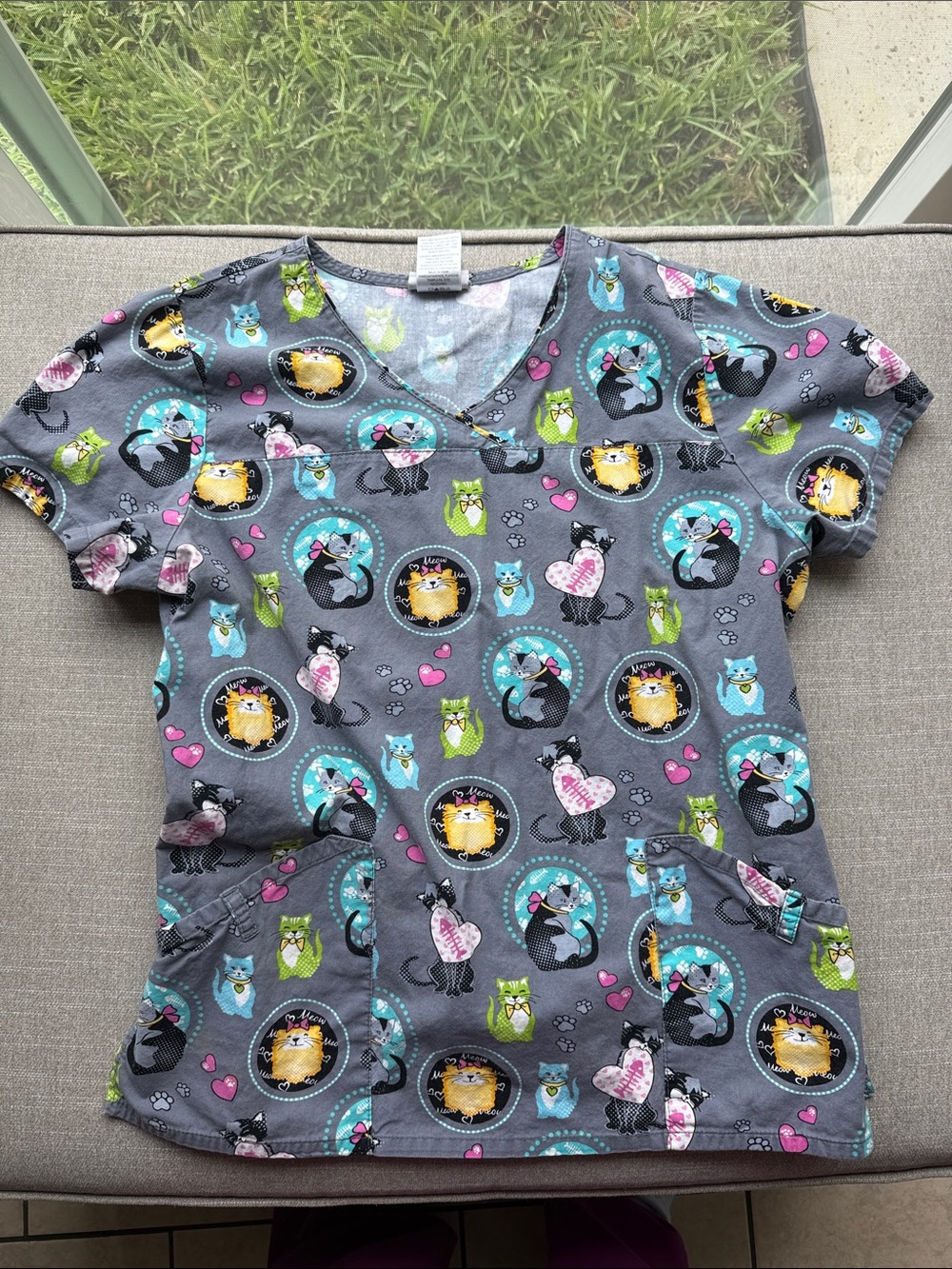 Scrubstar Gray Floral & Cat Accent Scrub Top